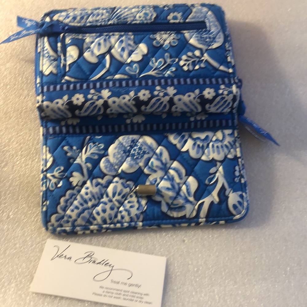 Vera Bradley blue wallet - Picture 11 of 12